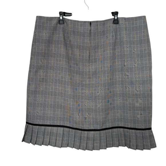 Sweet Women's Houndstooth, Pleated Bottom Skirt, Black, White & Yellow, Size 24W - Picture 5 of 5